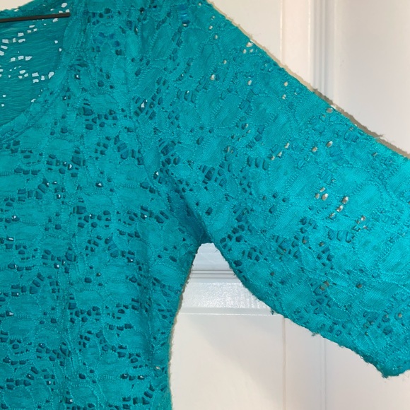 Maurices Teal 1/2 Sleeve Shirt Large-SOLD - Picture 3 of 7